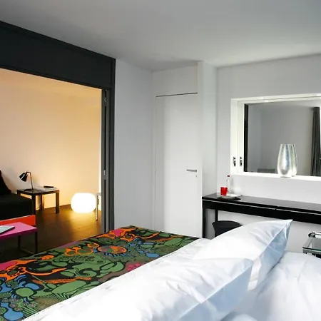 Design Des Francs Garcons Hotel Saint-Sauvant (Charente-Maritime)