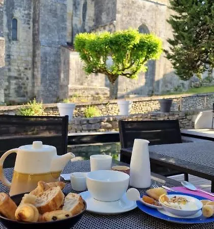 Design Des Francs Garcons 3* Saint-Sauvant (Charente-Maritime)