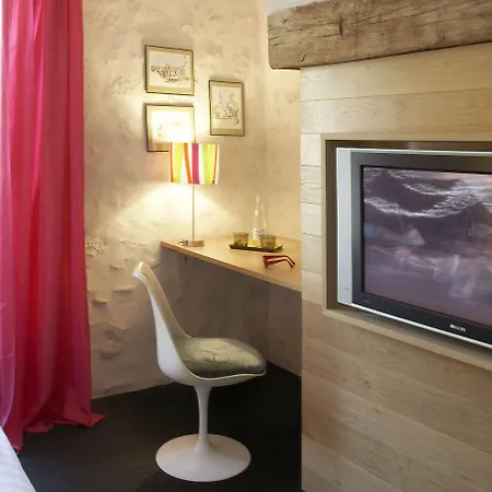 Design Des Francs Garcons Hotel