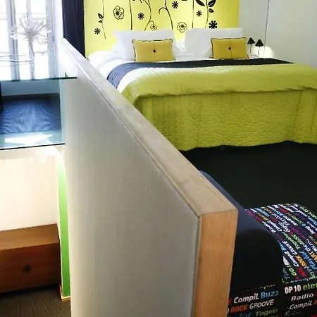 Hotel Design Des Francs Garcons Saint-Sauvant (Charente-Maritime)