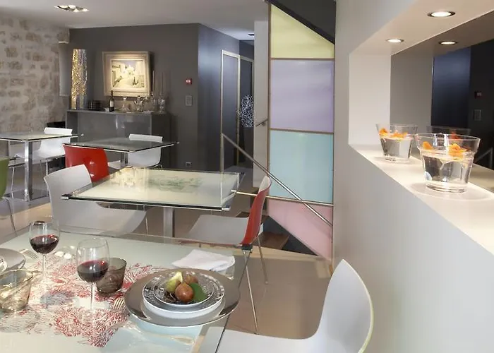 Design Des Francs Garcons Hotel 3*